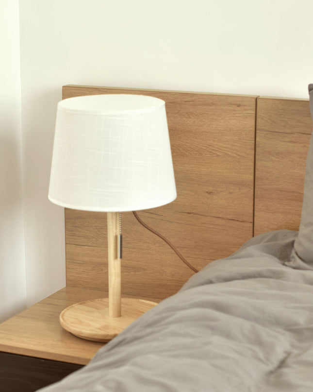 Lampa Gentle Glow z Drewna Orzecha Nordic z Tkaninowym Abażurem – 49 cm, Ciepłe Światło LED E27, Elegancki Design do Wnętrz 3