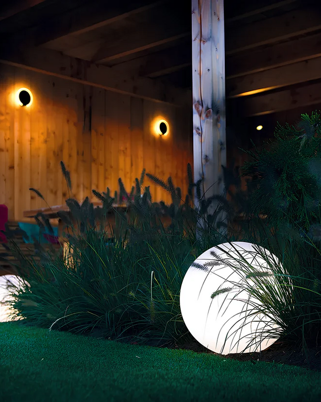 Lampa Ogrodowa Kula LED Solarna 15-60 cm – Nowoczesna, Odporna na Warunki Atmosferyczne, Automatyczne Światło do Ogrodu 8