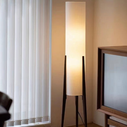 Lampa Podłogowa z Orzechowego Drewna i Tkaninowym Kloszem – Nowoczesny Styl Nordic, Przytulne Oświetlenie do Wnętrz 8