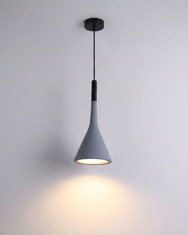 Lampa ścienna do czytania z regulowanym kablem w minimalistycznym skandynawskim designie, wykonana 5