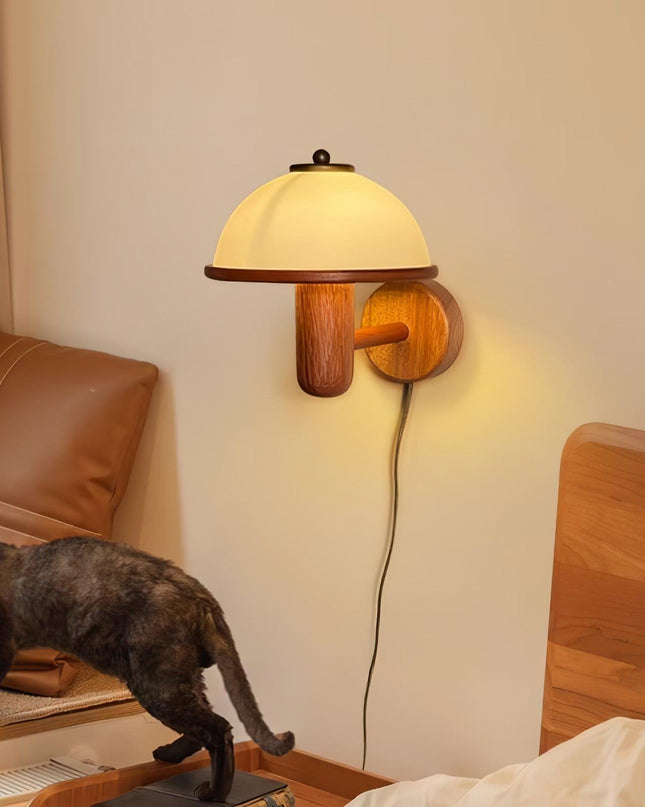 Lampa Ścienna z Drewna Dębowego i Białym Abażurem – Nowoczesny Kinkiet Ścienny do Wnętrz 1