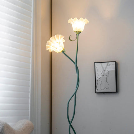 Lampa Stojąca Calla z Białymi Kwiatami i Zielonym Stojakiem – Elegancka Lampa do Salonu 0