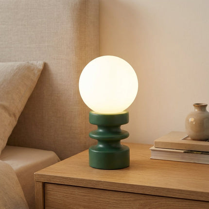 Lampa stołowa LED z matowym kloszem i drewnianą podstawą, styl vintage minimalistyczny, idealna do salon 1