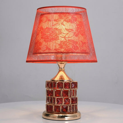 Lampa stołowa LED z regulacją światła i kryształowymi akcentami, nowoczesny design idealny do salonów. 6
