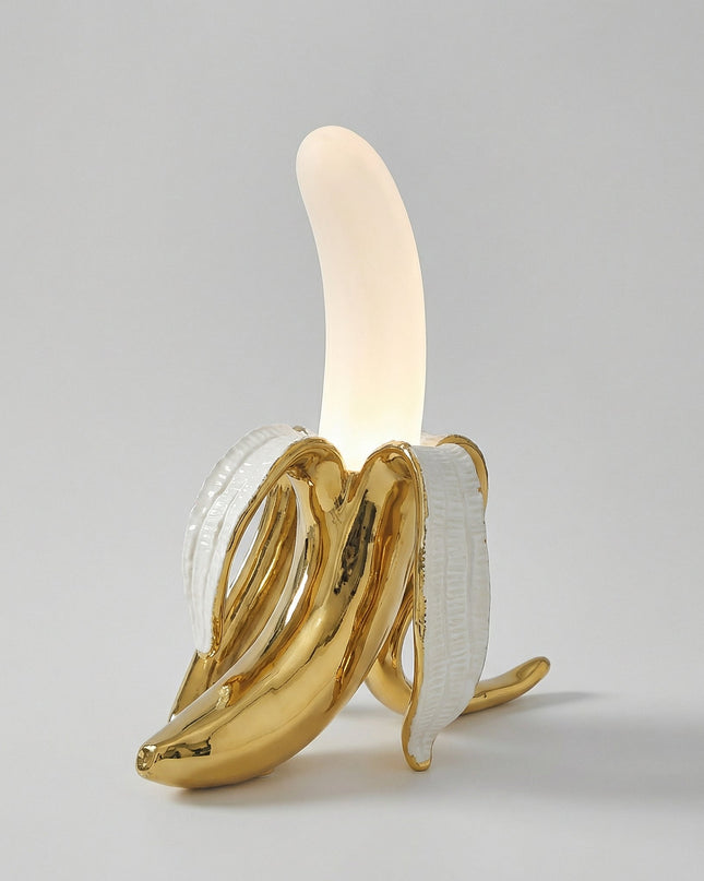 Lampa stołowa rzeźbiarska w stylu Art Deco, emitująca ciepłe światło, idealna do salon 2