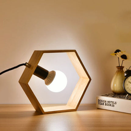Lampa stołowa sześciokątna z naturalnego drewna o minimalistycznym designie, emitująca ciepłe światło 3