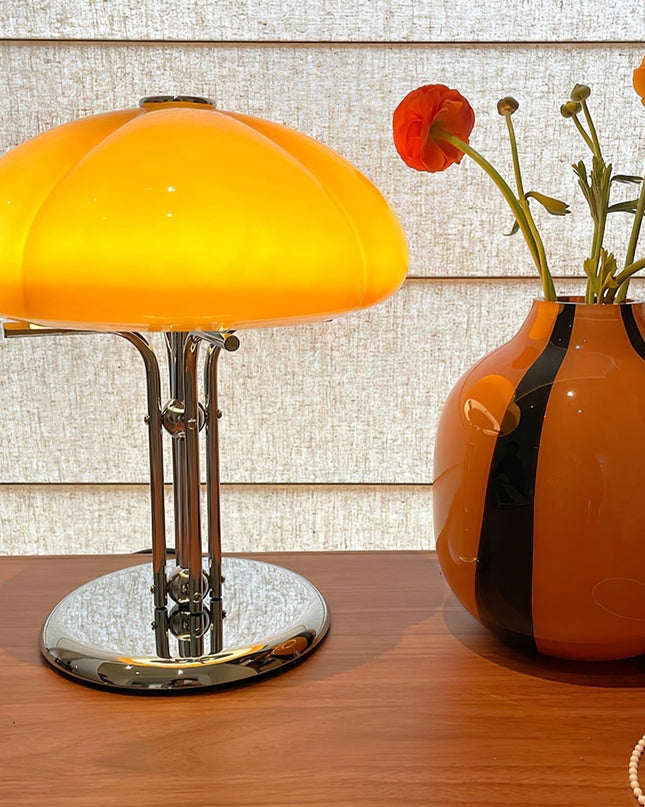 Lampa Stołowa Szklana Bauhaus z Bursztynowym Kloszem – Nowoczesne Lampy Stołowe do Salonów, Wysokość 55 cm 5