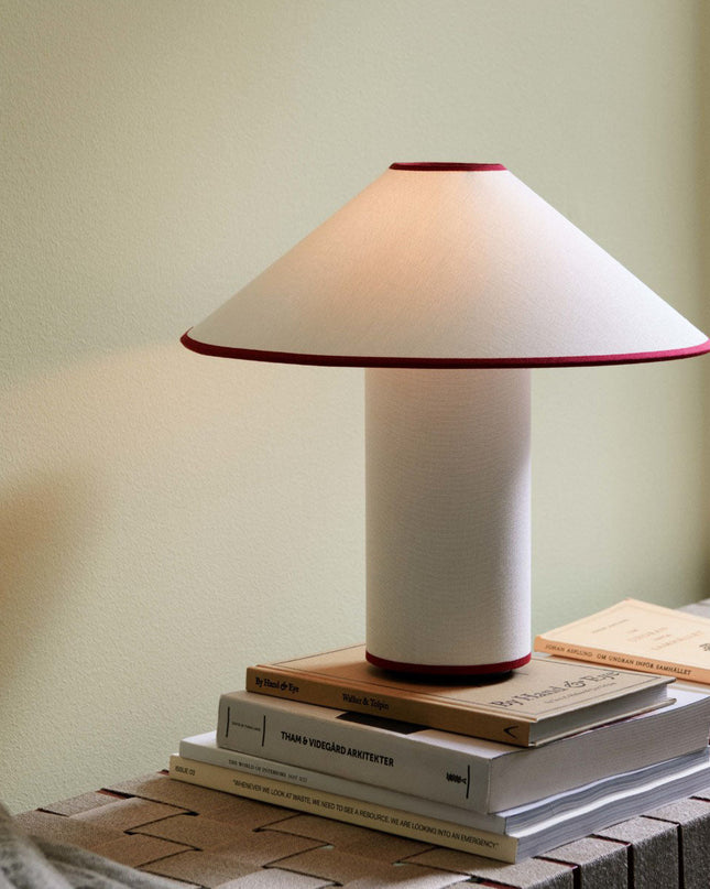 Lampa Stołowa Szklana Colette z Metalowym Wykończeniem – Elegancka Lampa Stołowa do Salonu w Cieplej Barwie 3