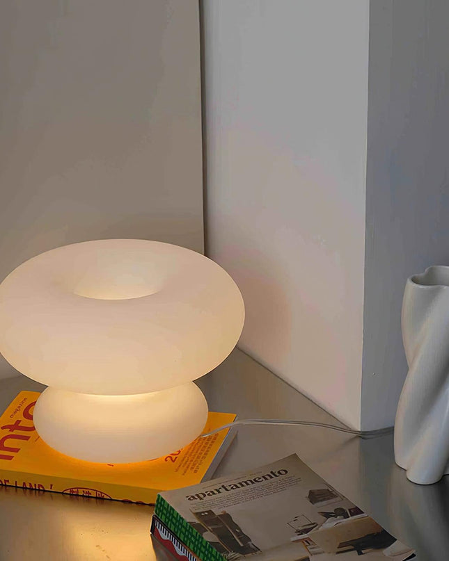 Lampa Stołowa Szklana Donut z Metalowym Wykończeniem – Ciepłe Oświetlenie do Salonu i Sypialni 4