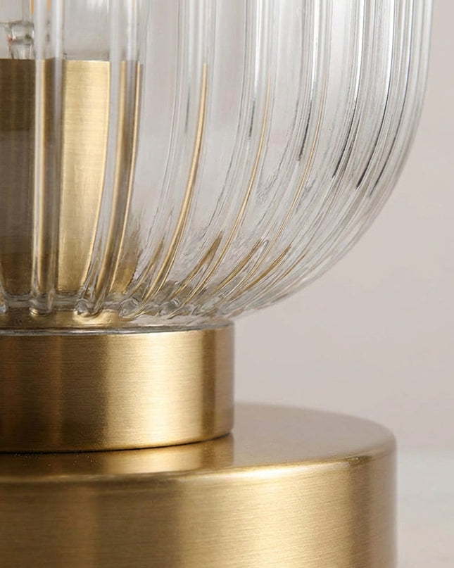 Lampa stołowa szklana z metalową podstawą LED w nowoczesnym designie, idealna do salonu i sypial 3