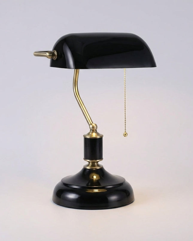 Lampa stołowa szklana z ręcznie wykonanym kloszem i polerowaną metalową podstawą, idealna do klasy 5