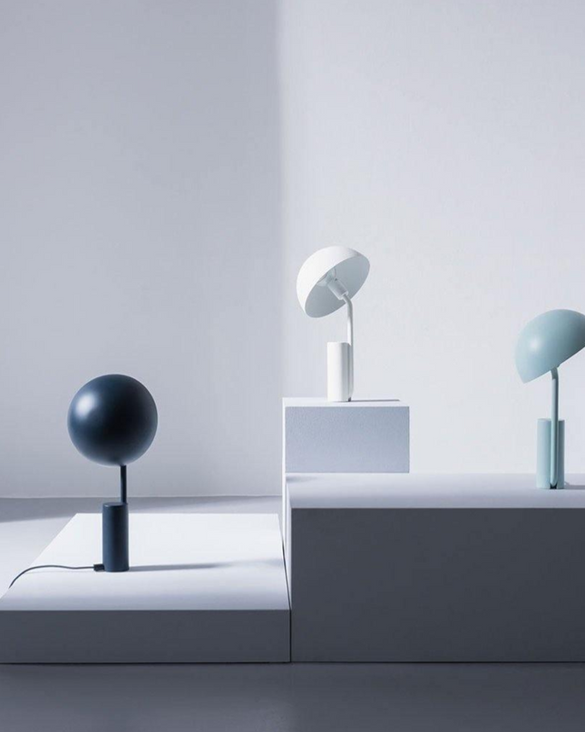 Lampa Stołowa Szklana z Regulowanym Kloszem – Geometryczny Design, Idealna do Salonu, Biura, Sypialni 2