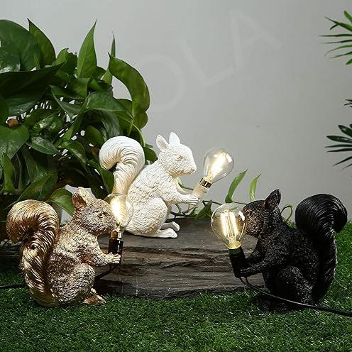 Lampa Stołowa Wiewiórka – Designerska Lampy Stołowe do Salonu i Pokojów Dziecięcych, Ciepłe Światło, Minimalistyczny Styl 1