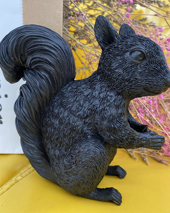 Lampa Stołowa Wiewiórka – Designerska Lampy Stołowe do Salonu i Pokojów Dziecięcych, Ciepłe Światło, Minimalistyczny Styl 4