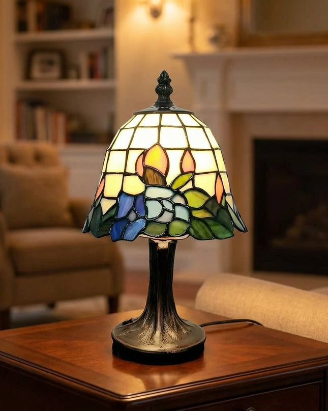 Lampa stołowa witrażowa LED z kloszem ze szkła i podstawą ze szczotkowanego niklu, now 1
