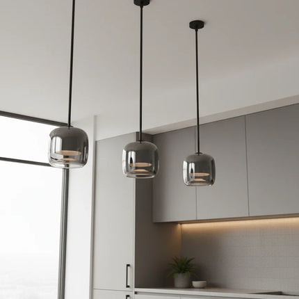 Lampa wisząca LED z dymionym szkłem, o średnicy 16 cm, idealna do salonu lub nad stół 7