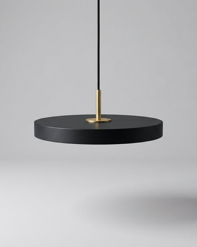 Lampa wisząca LED z metalowym wykończeniem, futurystyczny design, energooszczędne oświetlenie do 2