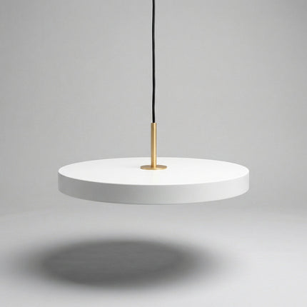 Lampa wisząca LED z metalowym wykończeniem, futurystyczny design, energooszczędne oświetlenie do 6