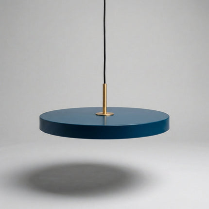 Lampa wisząca LED z metalowym wykończeniem, futurystyczny design, energooszczędne oświetlenie do 7