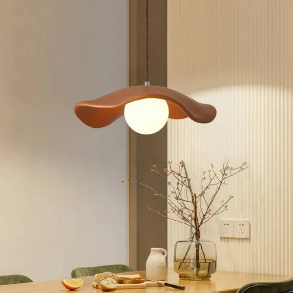Lampa Wisząca Wabi Sabi z Liśćmi Lotosu – Minimalistyczna Lampa do Jadalni i Salonu, Metal i Żywica, D35CM H10CM 2