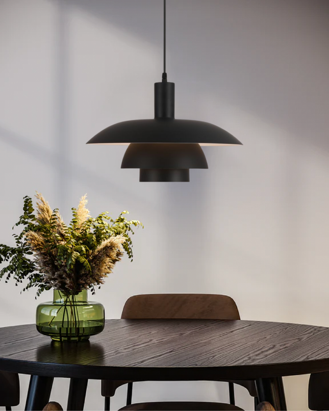 Lampa Wisząca w Stylu Skandynawskim z Metalowym Wykończeniem – Ø29cm 0