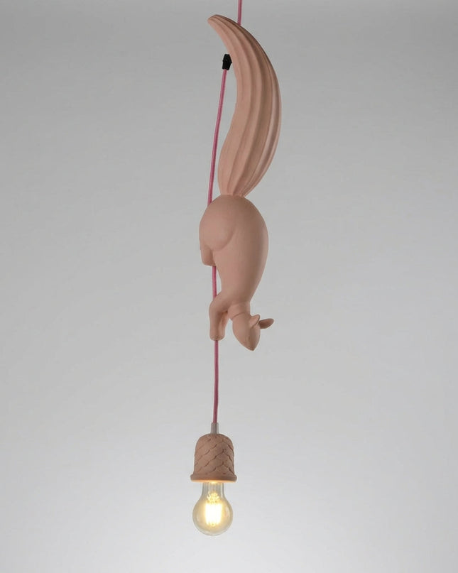Lampa wisząca z motywem zwierząt i szyszek, regulowana wysokość, wykonana z żywicy syntety 2