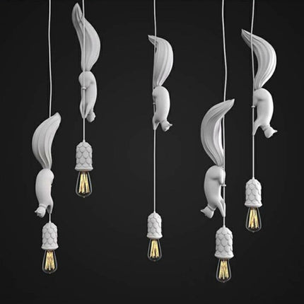 Lampa wisząca z motywem zwierząt i szyszek, regulowana wysokość, wykonana z żywicy syntety 5