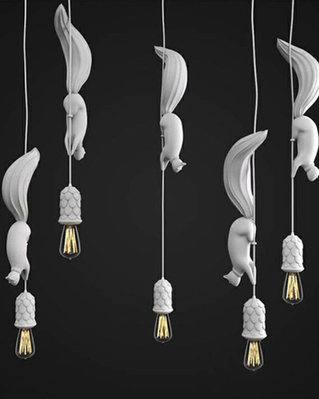 Lampa wisząca z motywem zwierząt i szyszek, regulowana wysokość, wykonana z żywicy syntety 5
