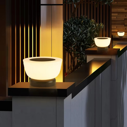 Lampa Zewnętrzna Solarna LED do Oświetlenia Ścieżek i Tarasów – Odporna na Warunki Atmosferyczne, Automatyczne Włączanie 0