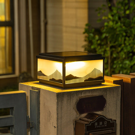 Lampa solarna na słupku z ciepłym białym oświetleniem LED – odporna na warunki atmosferyczne lampa ogrodowa wykonana z wytrzymałego aluminium i szkła 2