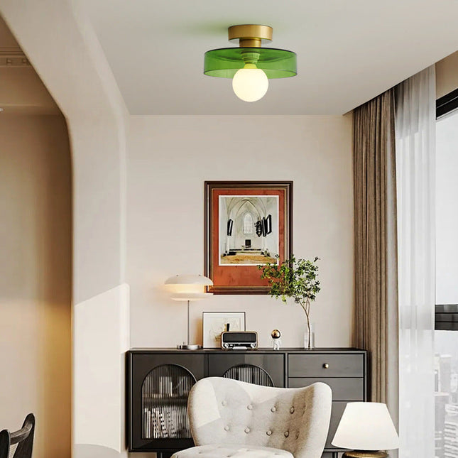 Lampa sufitowa Bauhaus z kulistym światłem – minimalistyczny design ze szkła i mosiądzu do nowoczesnych sypialni 2