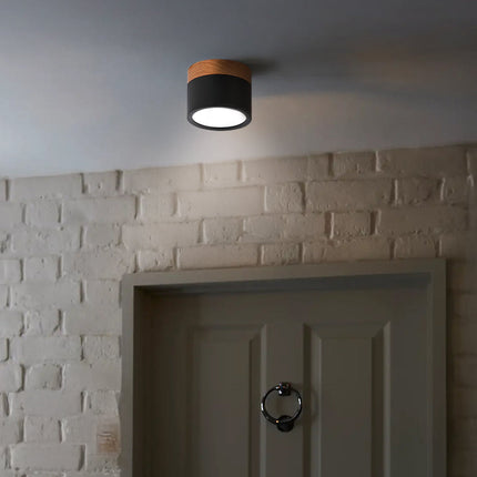 Lampa sufitowa z wbudowanym oświetleniem LED i drewnianym akcentem – nowoczesne oświetlenie w stylu skandynawskim do wystroju domu 8