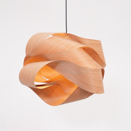 Lampa wisząca z naturalnego drewna – Elegancki dodatek do nowoczesnych wnętrz 1