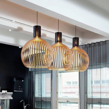 Lampa wisząca z regulowanym uchwytem sufitowym i organicznym, drewnianym wzorem – przytulna lampa wisząca do jadalni 0