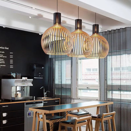 Lampa wisząca z regulowanym uchwytem sufitowym i organicznym, drewnianym wzorem – przytulna lampa wisząca do jadalni 5