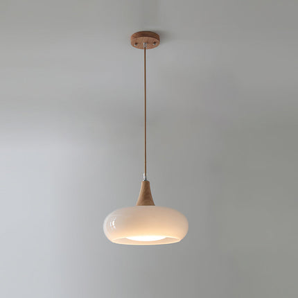 Lampa wisząca z regulowanym zawieszeniem i szklanymi kloszami – Wooden Beam Design 10