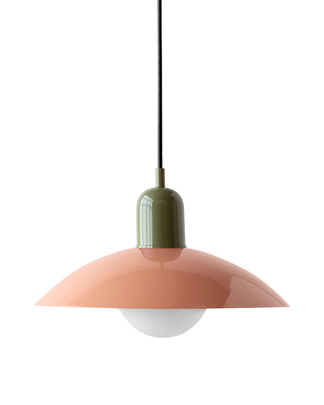 Lampa wisząca z zakrzywionym metalowym kloszem do oświetlenia kuchennego – minimalistyczna oprawa do wnętrz 10