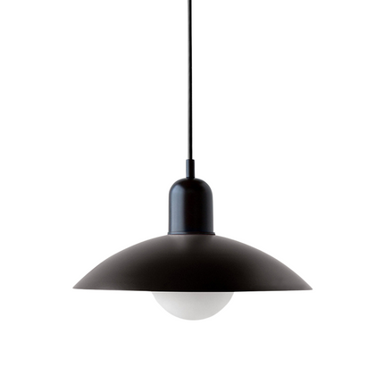 Lampa wisząca z zakrzywionym metalowym kloszem do oświetlenia kuchennego – minimalistyczna oprawa do wnętrz 7
