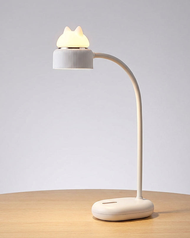 Lampka nocna LED dla dzieci w kształcie kota z dotykowym sterowaniem, ładowana przez USB, emitująca mię 5