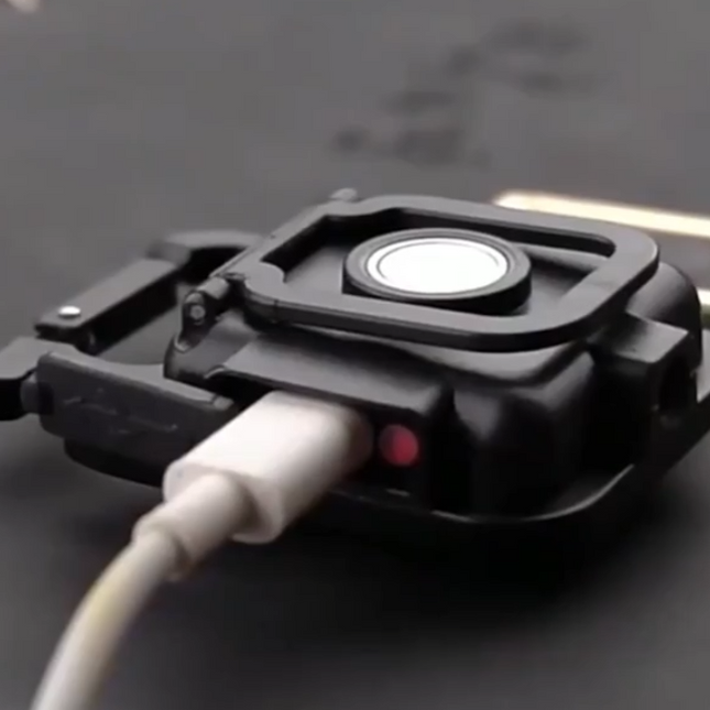 Latarka LED na Breloku – Światło Zawsze Pod Ręką 5