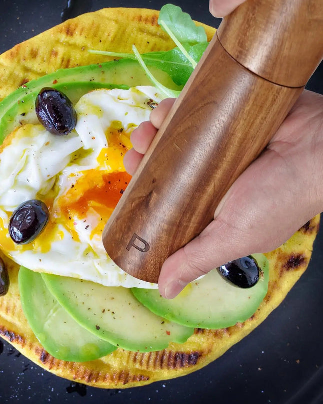 Leeseph Luxe | Elegancki drewniany zestaw młynków do soli i pieprzu z tacką 2