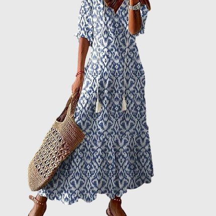 Letnia sukienka w stylu boho vintage z efektownym dekoltem w serek – lekki i przewiewny fason na co dzień i w eleganckim wydaniu 0