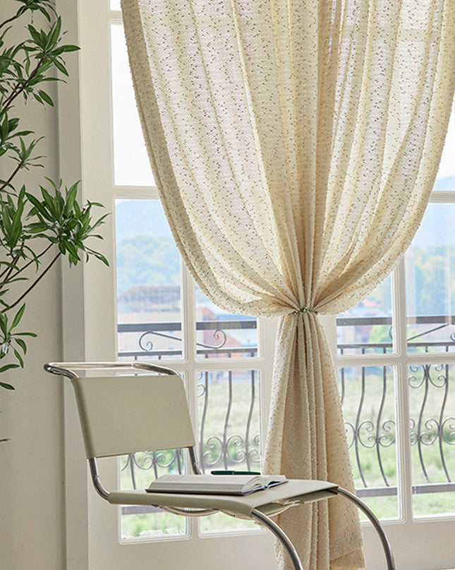 Luksusowe zasłony, które wprowadzą Cię w romantyczny nastrój 1