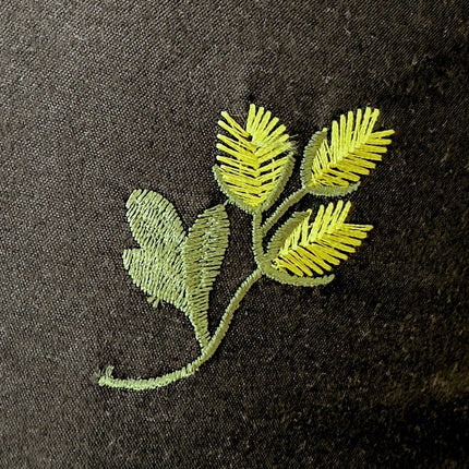 LunaDroom – Czarny komplet poszewek na poduszki – haftowane gwiazdy i księżyc na magiczne noce 3