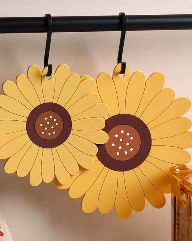 Mata stołowa z tworzywa PVC odporna na ciepło w kształcie słonecznika – dekoracyjna i praktyczna ochrona kuchni 0