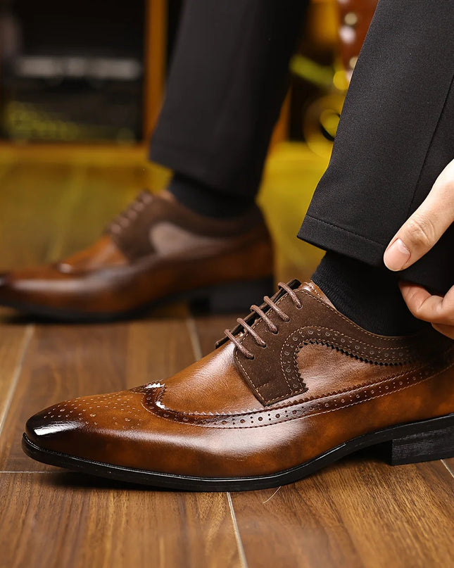 Męskie buty wizytowe o eleganckim, formalnym wzornictwie – czarna skóra, wygoda i trwałość 1
