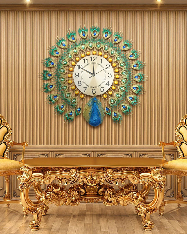 Metalowy Zegar Ścienny z Motywem Pawia 0