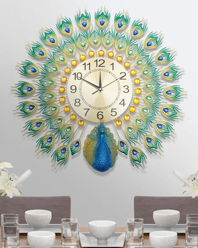 Metalowy Zegar Ścienny z Motywem Pawia 2