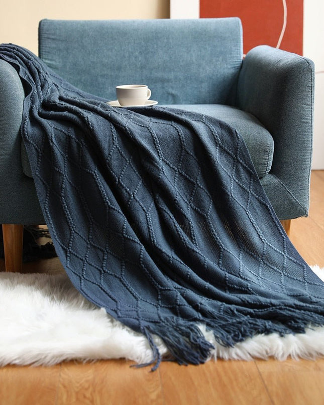 Miękki dzianinowy koc 130x160 cm – skandynawski design na sofę i łóżko, wygodny i trwały 6