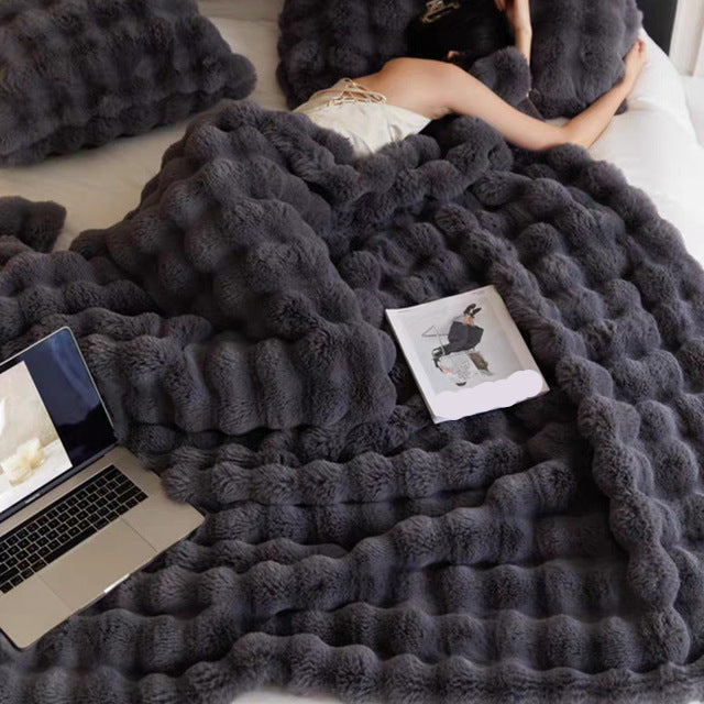 Miękki koc polarowy – koc grzewczy zapewniający najwyższy komfort, idealny do użytku wewnątrz i na zewnątrz, lekki i nadający się do prania w pralce 3